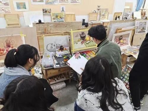 高二零基础学美术还有机会吗?这几点广州画室美术生要知道!